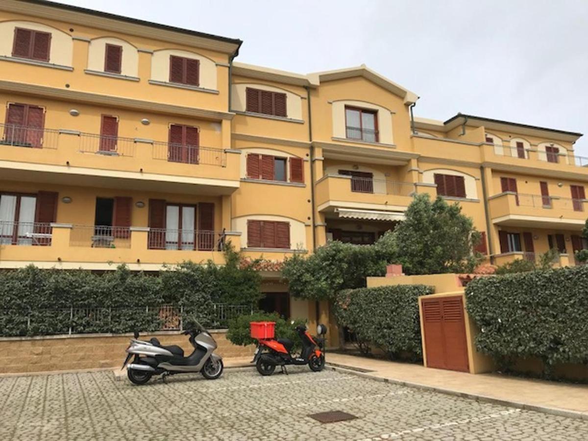 Appartement La Casa Azzurra à La Maddalena  Extérieur photo