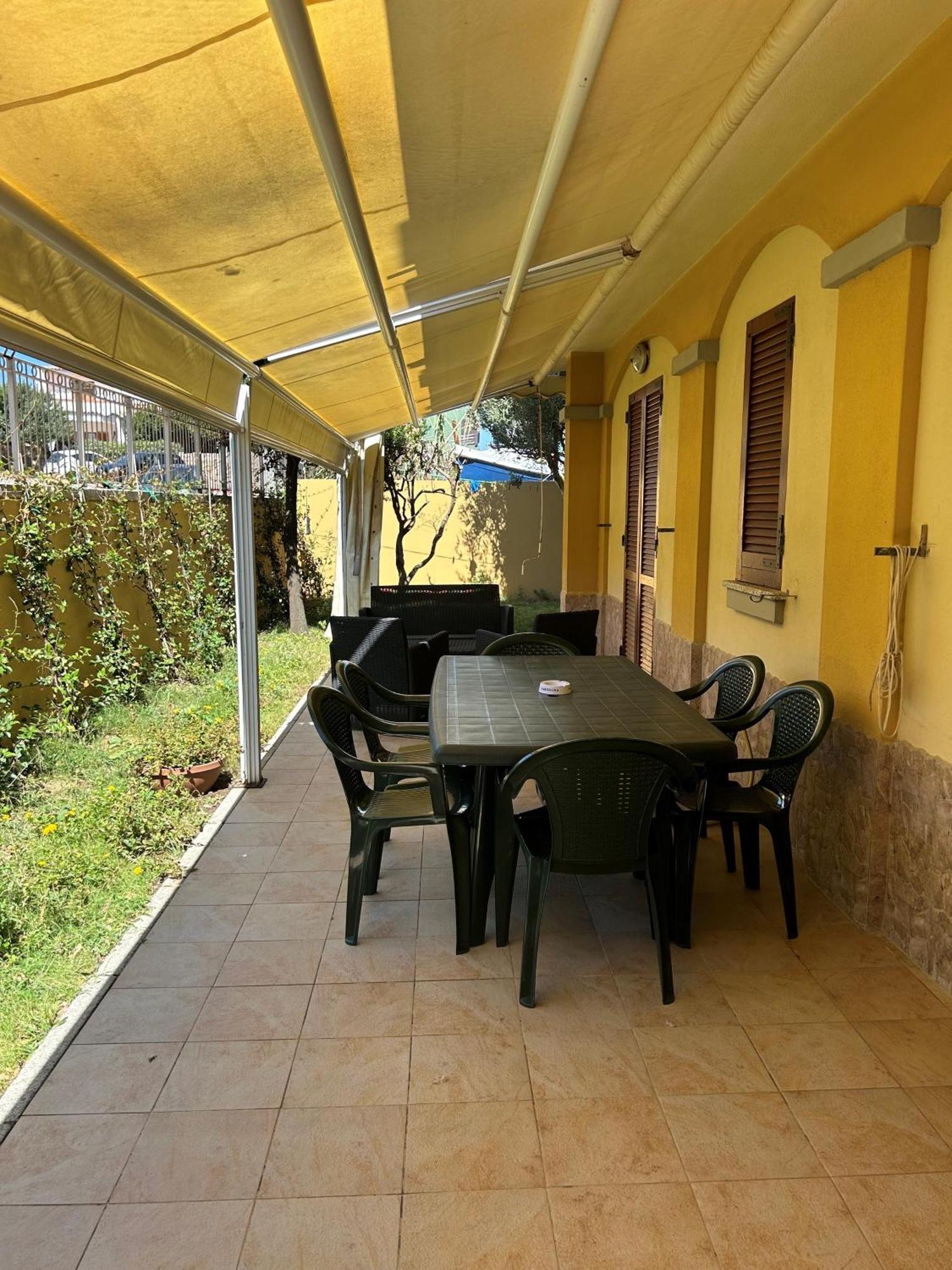 Appartement La Casa Azzurra à La Maddalena  Extérieur photo